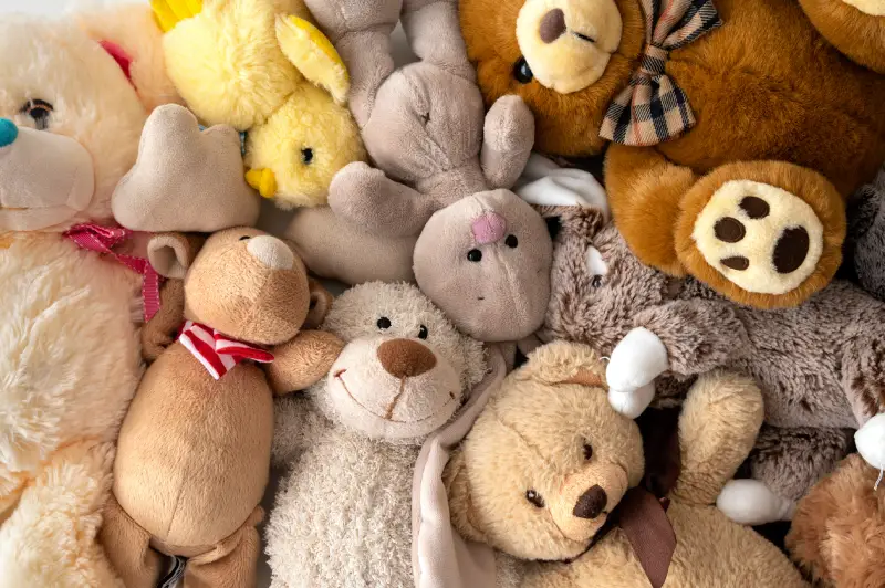 چرا اسباب‌بازی فیک می‌تواند برای کودک خطرناک باشد؟